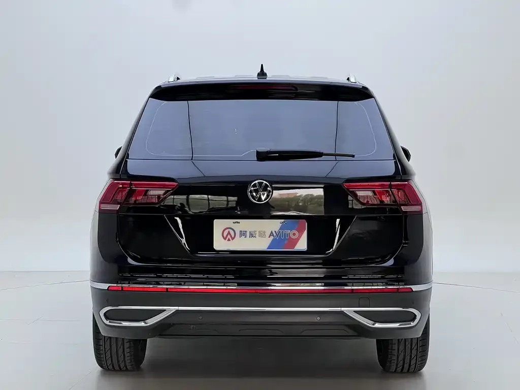 Volkswagen Tiguan L 2023 из CN, фото 2