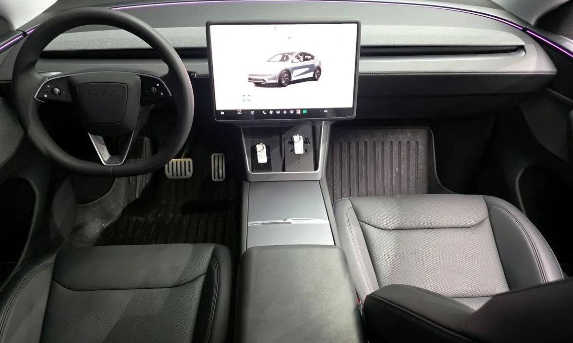 Tesla Model Y 2025 из KR, фото 6