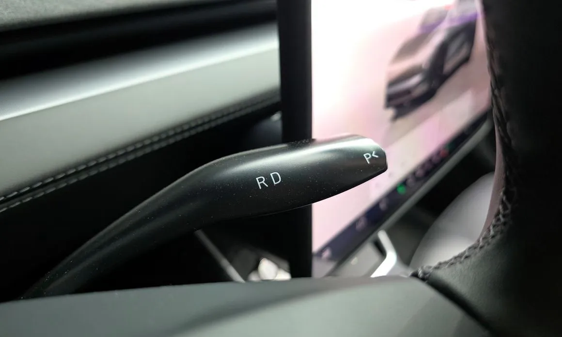 Tesla Model Y 2025 из KR, фото 9