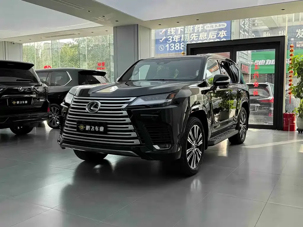 Lexus LX
