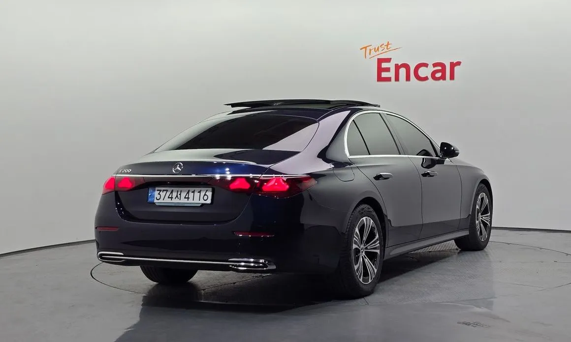 Mercedes-Benz E-Class 2025 из KR, фото 3