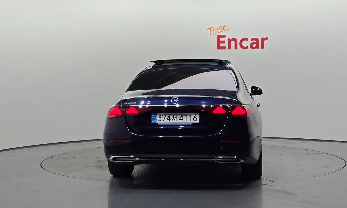 Mercedes-Benz E-Class 2025 из KR, фото 4