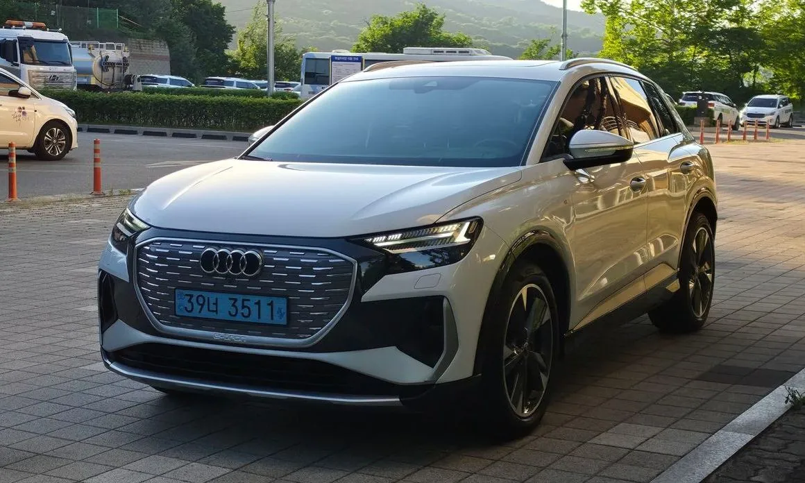 Audi Q4 e-tron 2022 из KR, фото 8