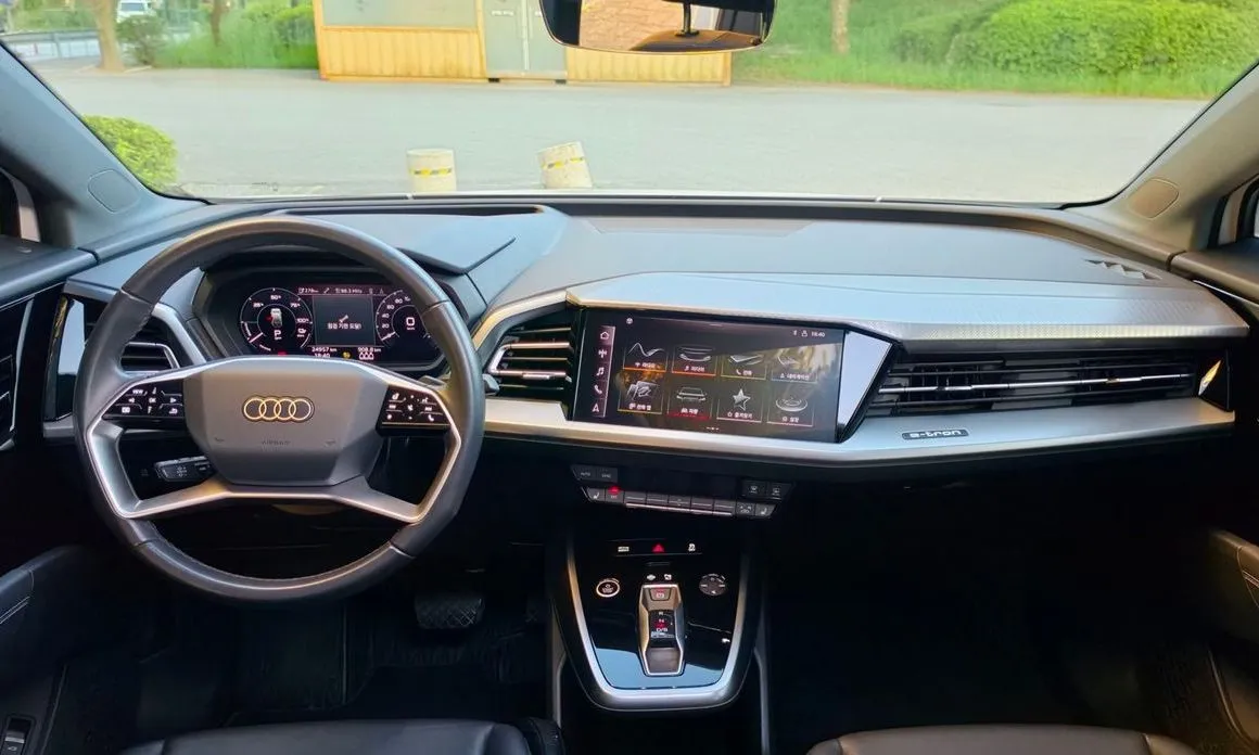 Audi Q4 e-tron 2022 из KR, фото 2