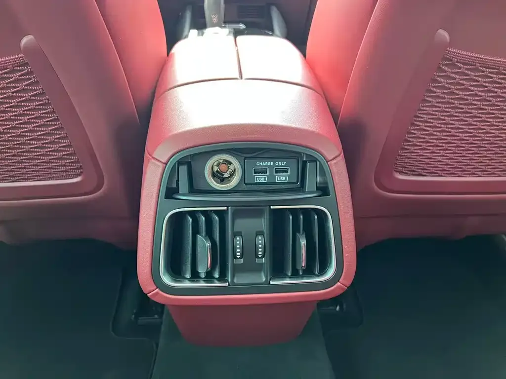 Maserati Levante — фото 2