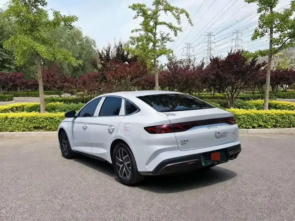 BYD Qin L — фото 6