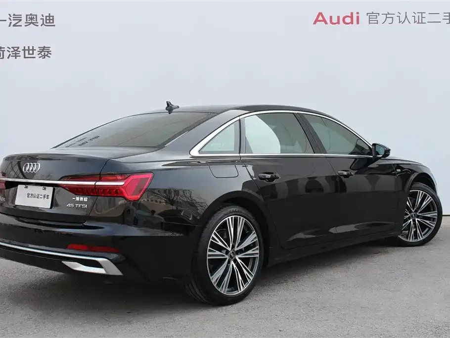 Audi A6L — фото 2