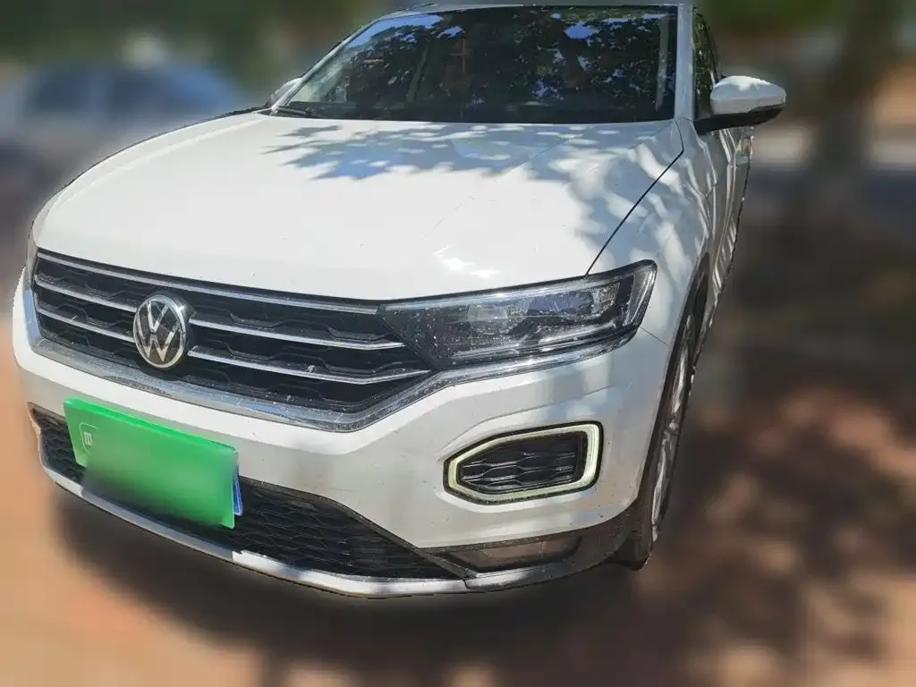 Volkswagen T-Roc — фото 6