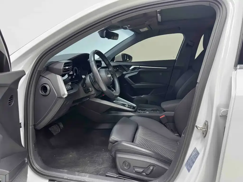 Audi A3 2022 из CN, фото 7