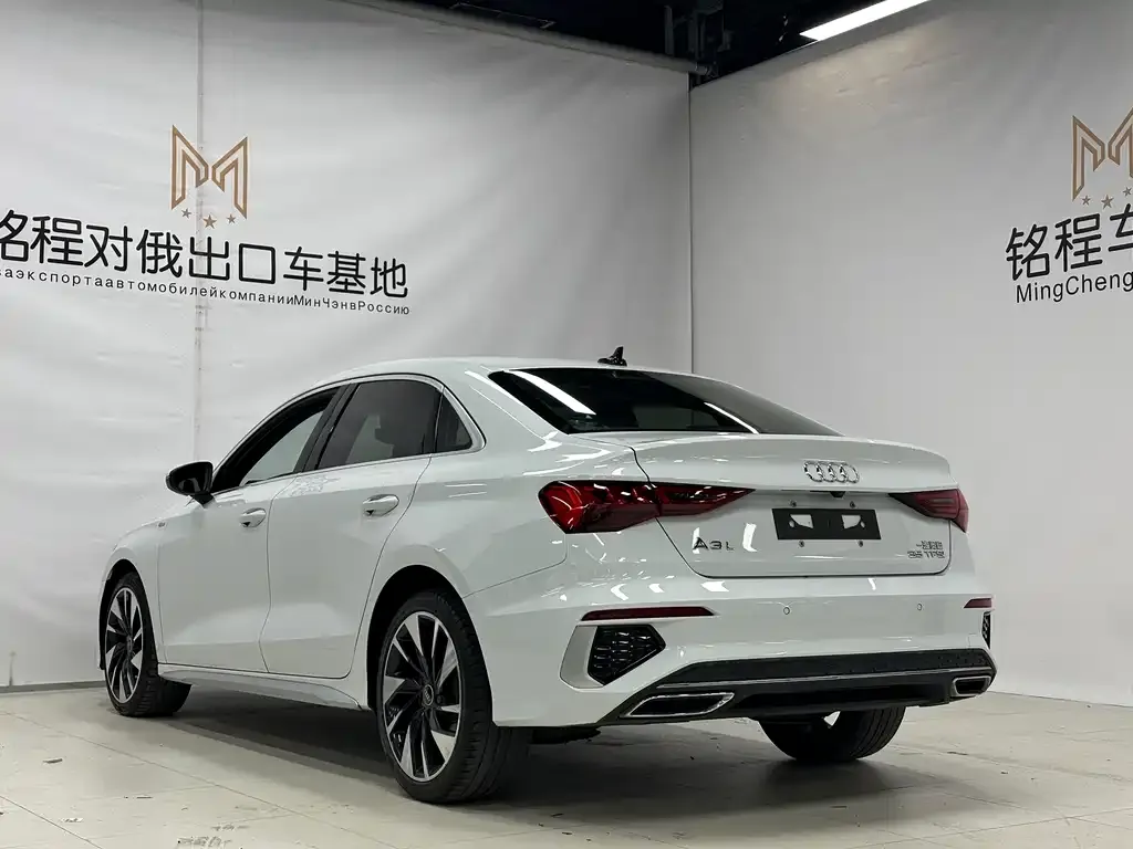 Audi A3 2022 из CN, фото 4