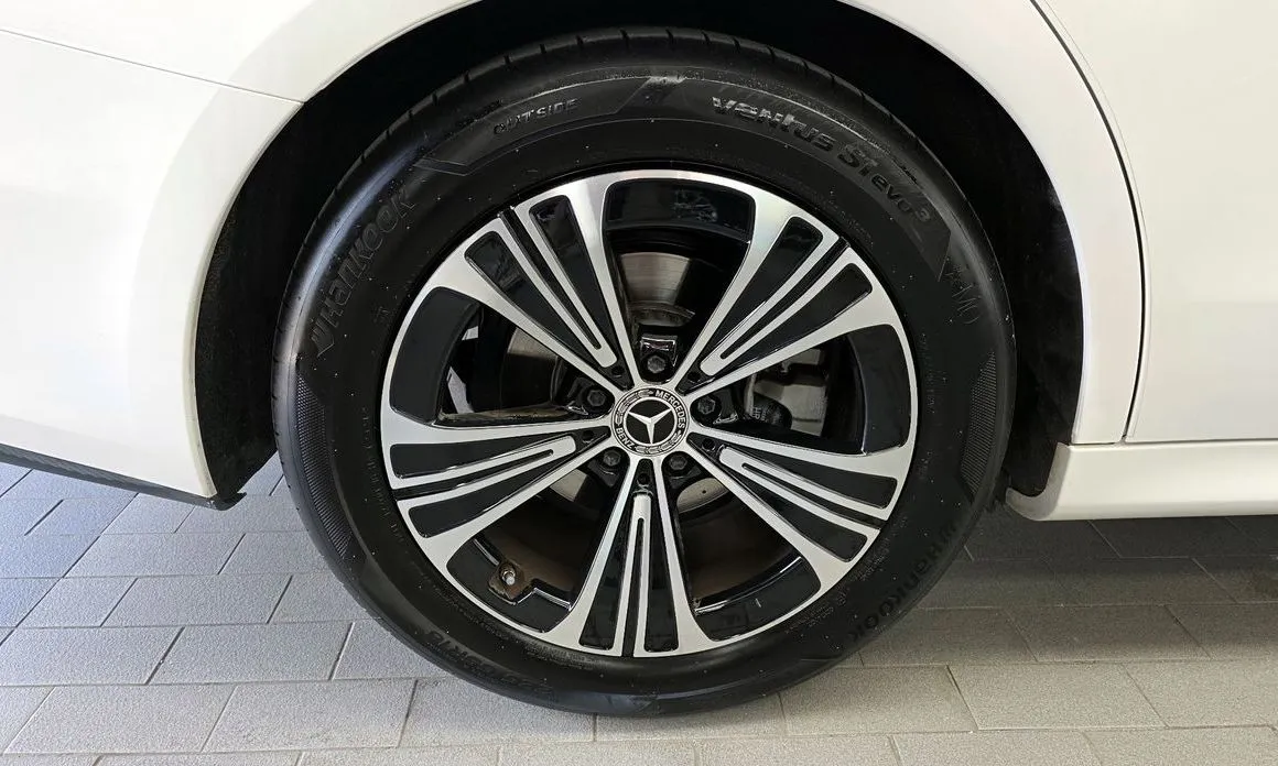 Mercedes-Benz E-Class 2025 из KR, фото 6