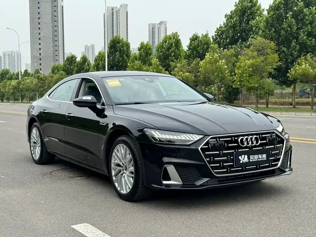 Audi A7L — фото 5