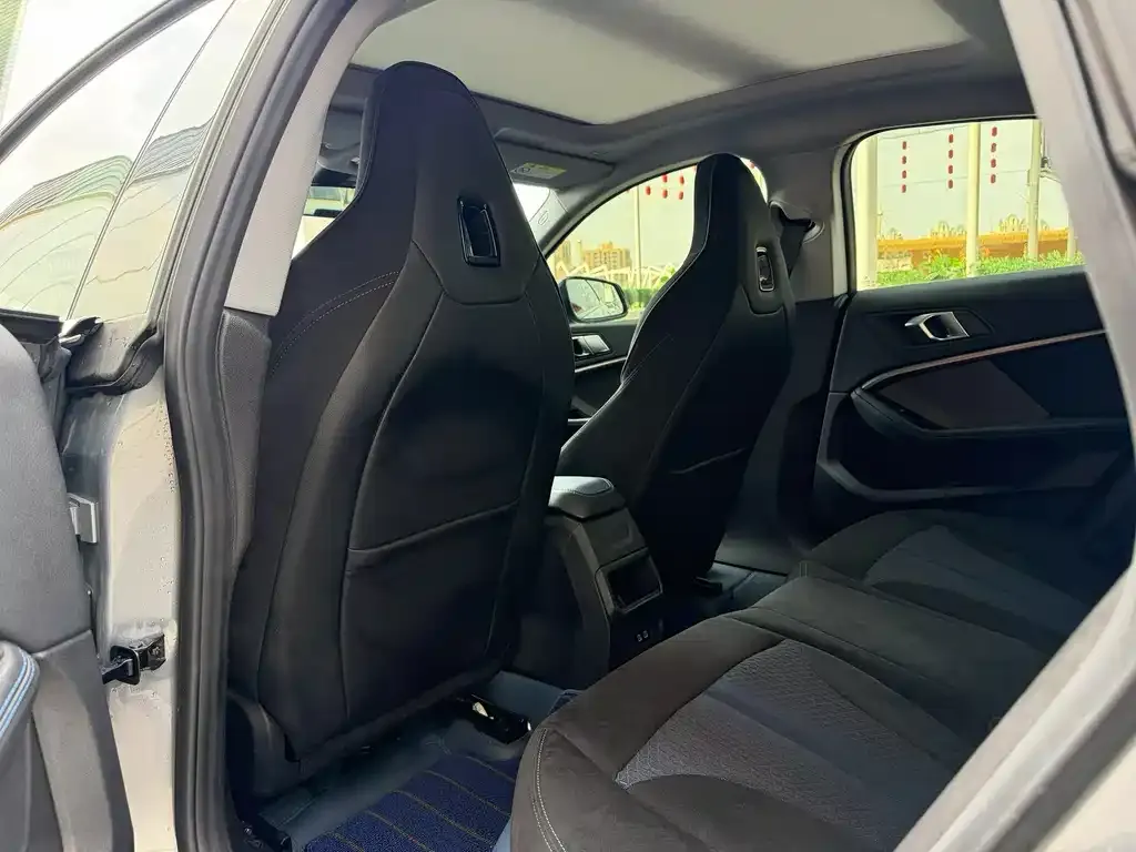 BMW 2 Series (Import) 2023 из CN, фото 3