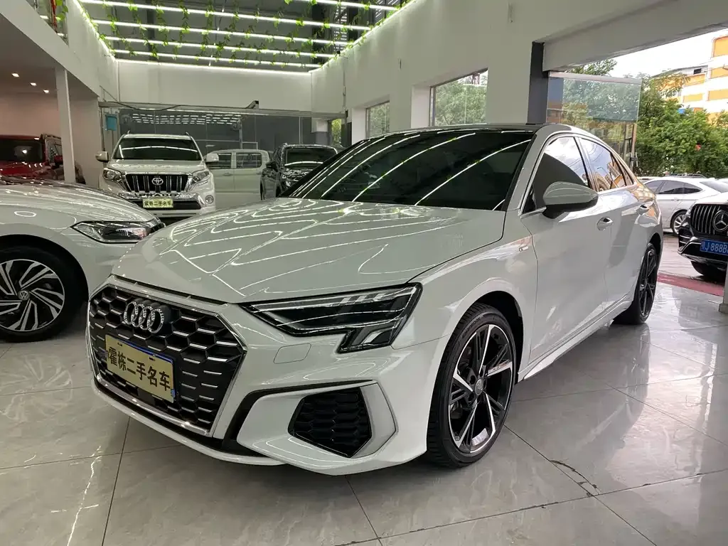 Audi A3 2021 из CN, фото 1