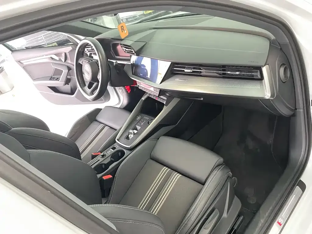 Audi A3 2021 из CN, фото 3