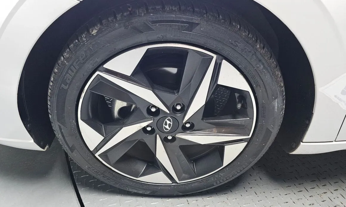 Hyundai AVANTE — фото 4