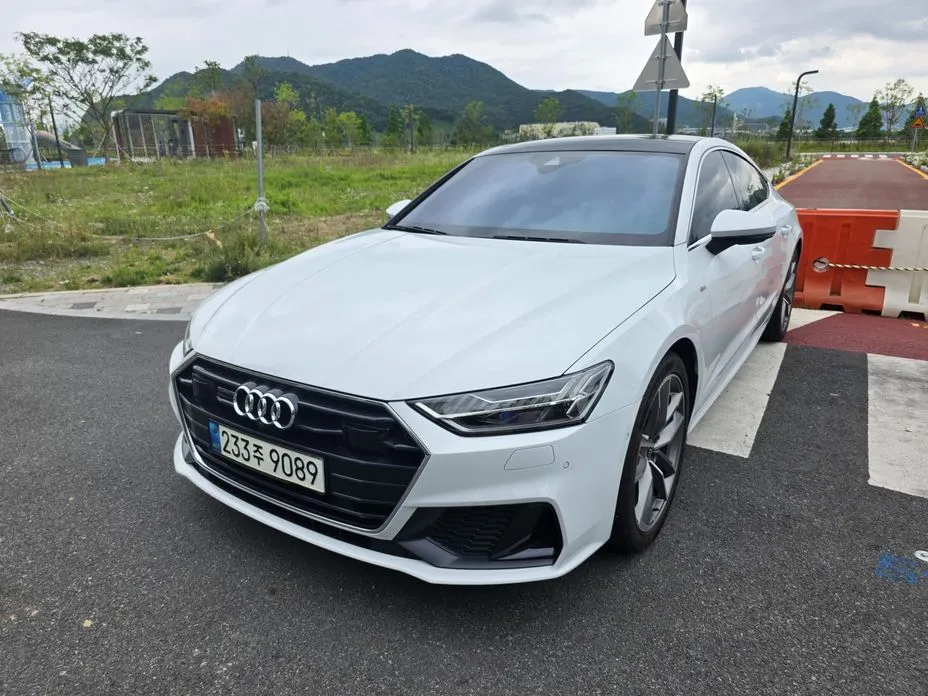 Audi A7 — фото 10