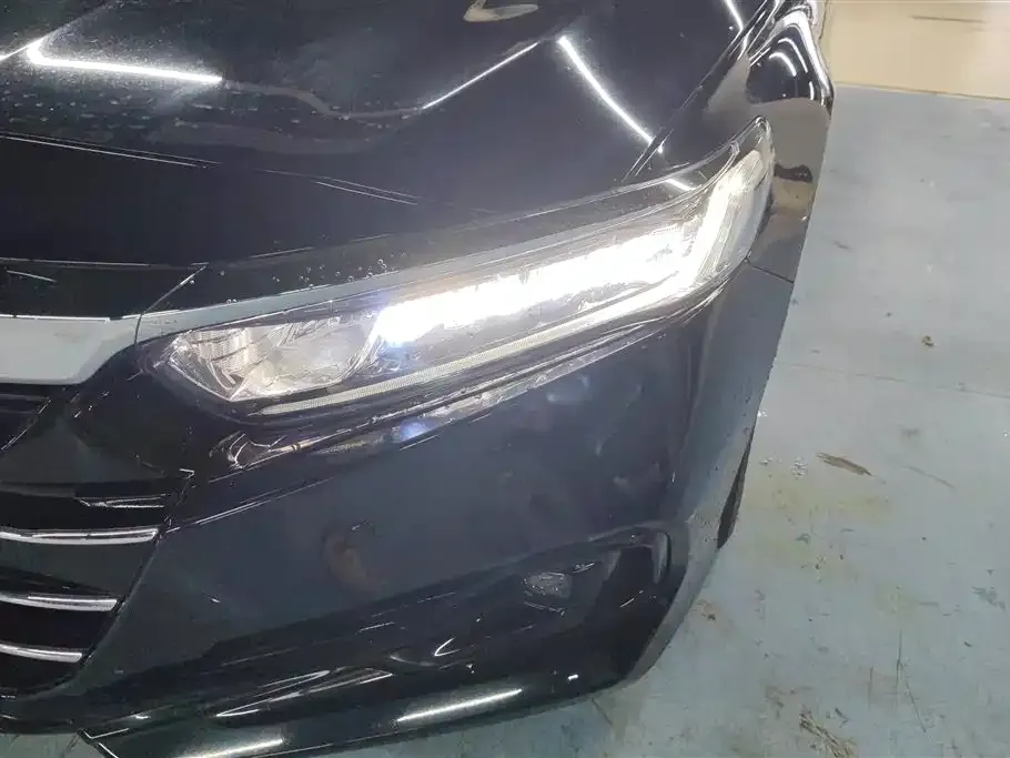Honda Accord — фото 9