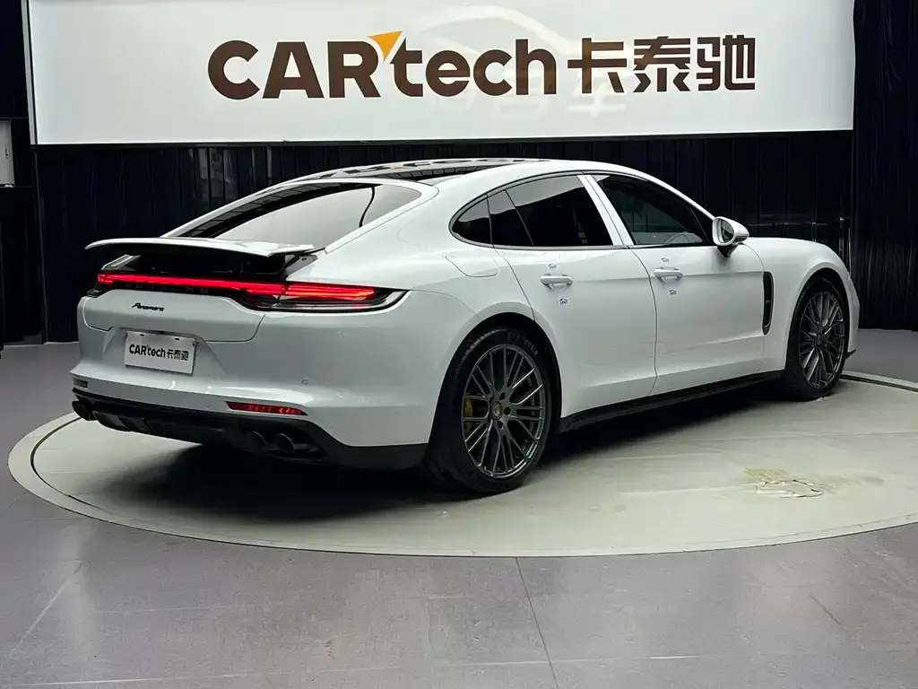 Porsche Panamera — фото 4