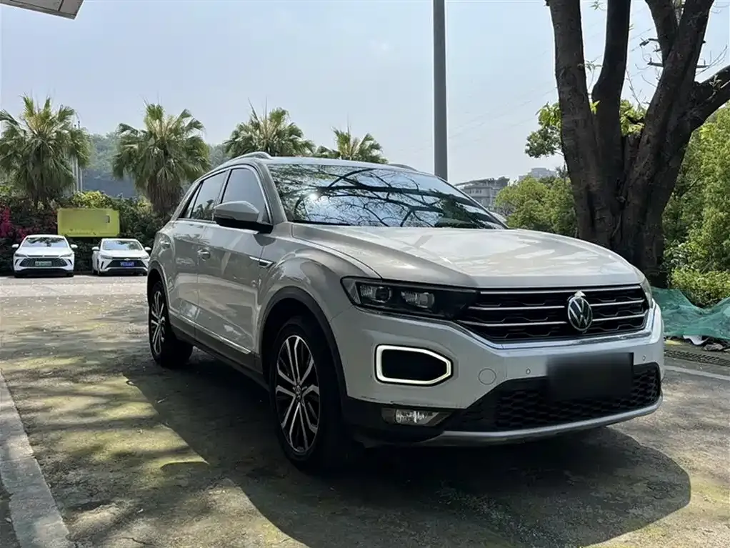 Volkswagen T-Roc 2023 из CN, фото 10