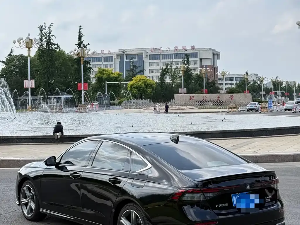 Honda Accord — фото 5