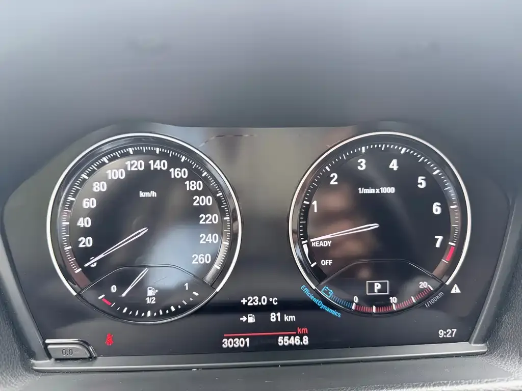 BMW 1 Series 2023 из CN, фото 2
