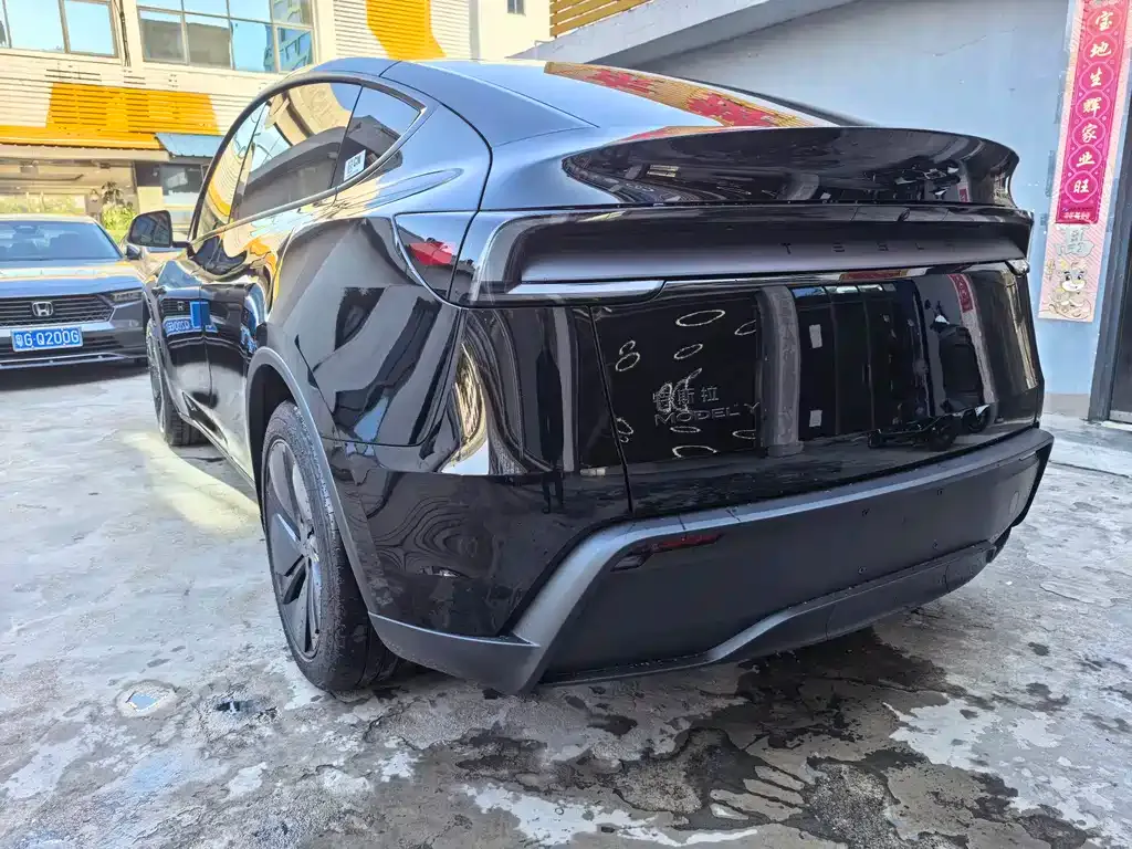 Tesla Model Y 2026 из CN, фото 3