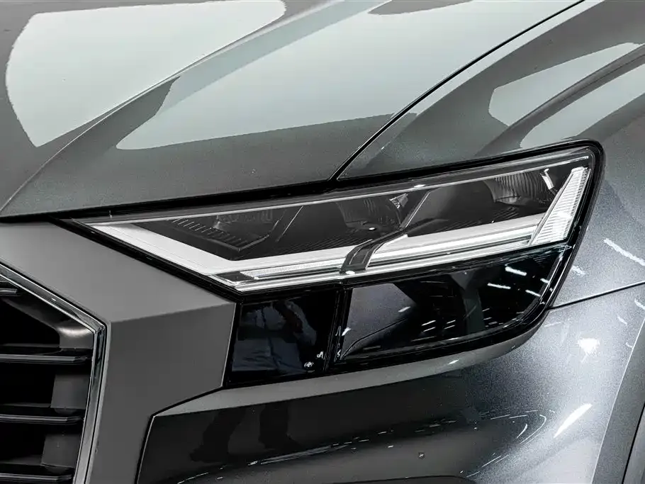 Audi Q8 2021 из CN, фото 5