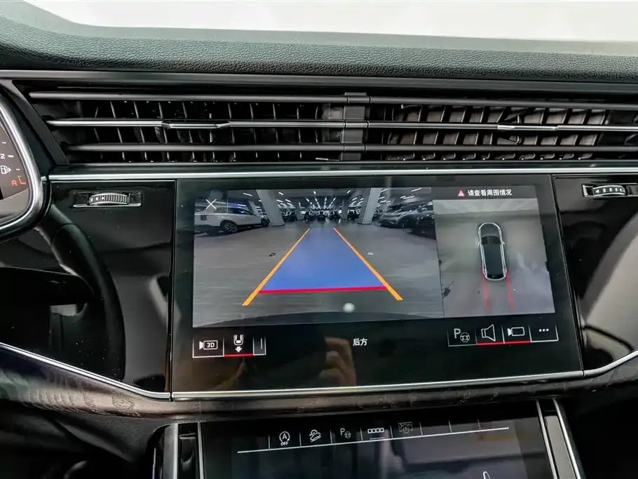Audi Q8 2021 из CN, фото 9