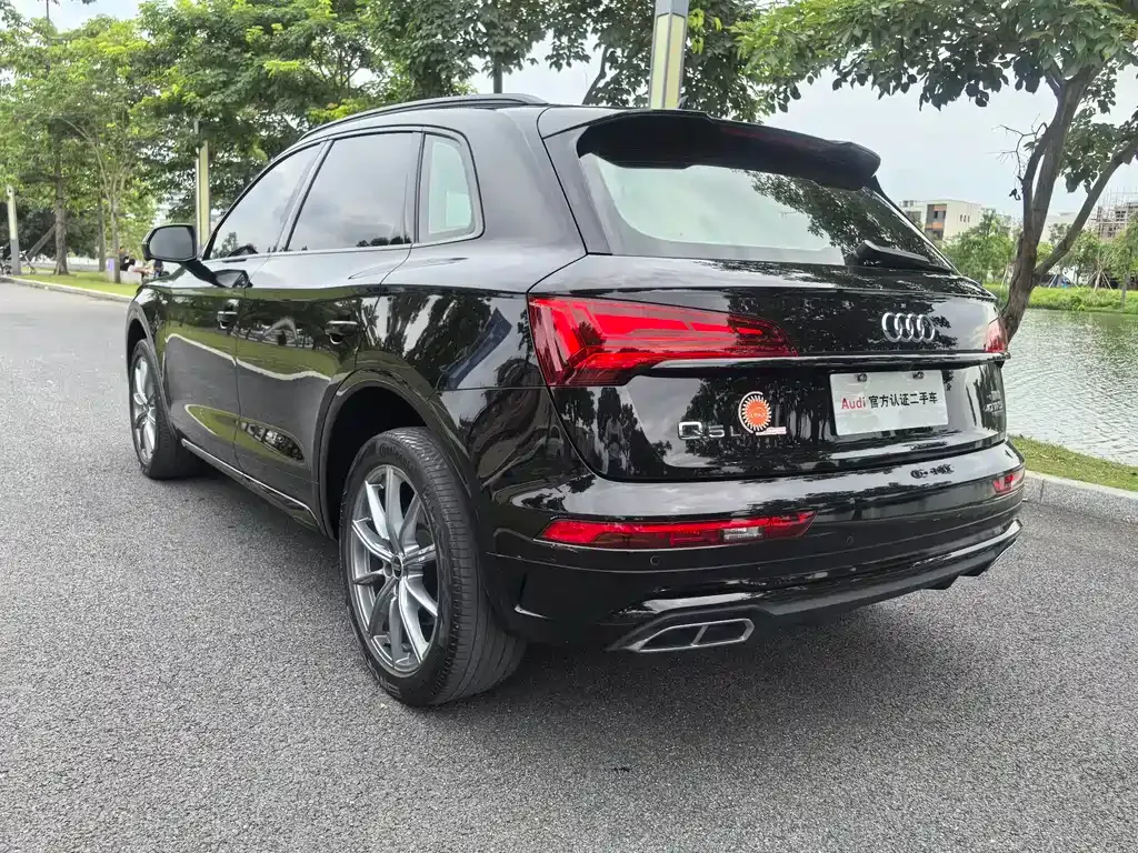 Audi Q5L — фото 3