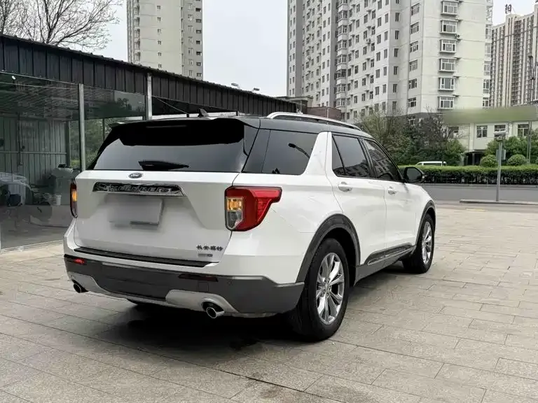 Ford Explorer 2021 из CN, фото 3