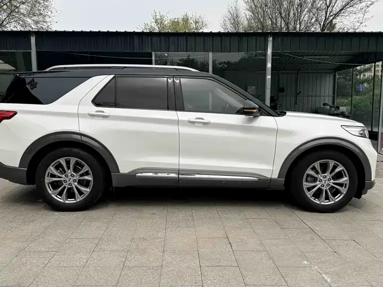 Ford Explorer 2021 из CN, фото 10