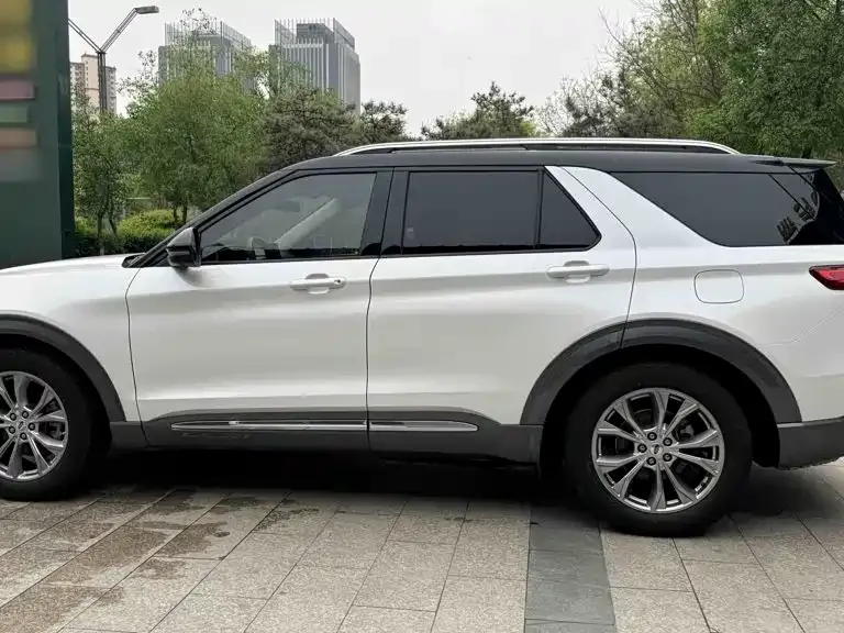 Ford Explorer 2021 из CN, фото 5