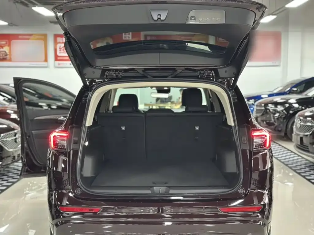 Buick Envision Plus — фото 6