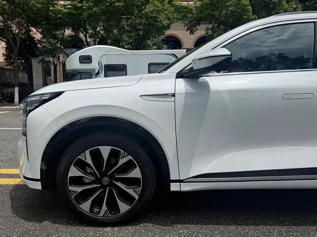 Changan CS75PLUS — фото 2