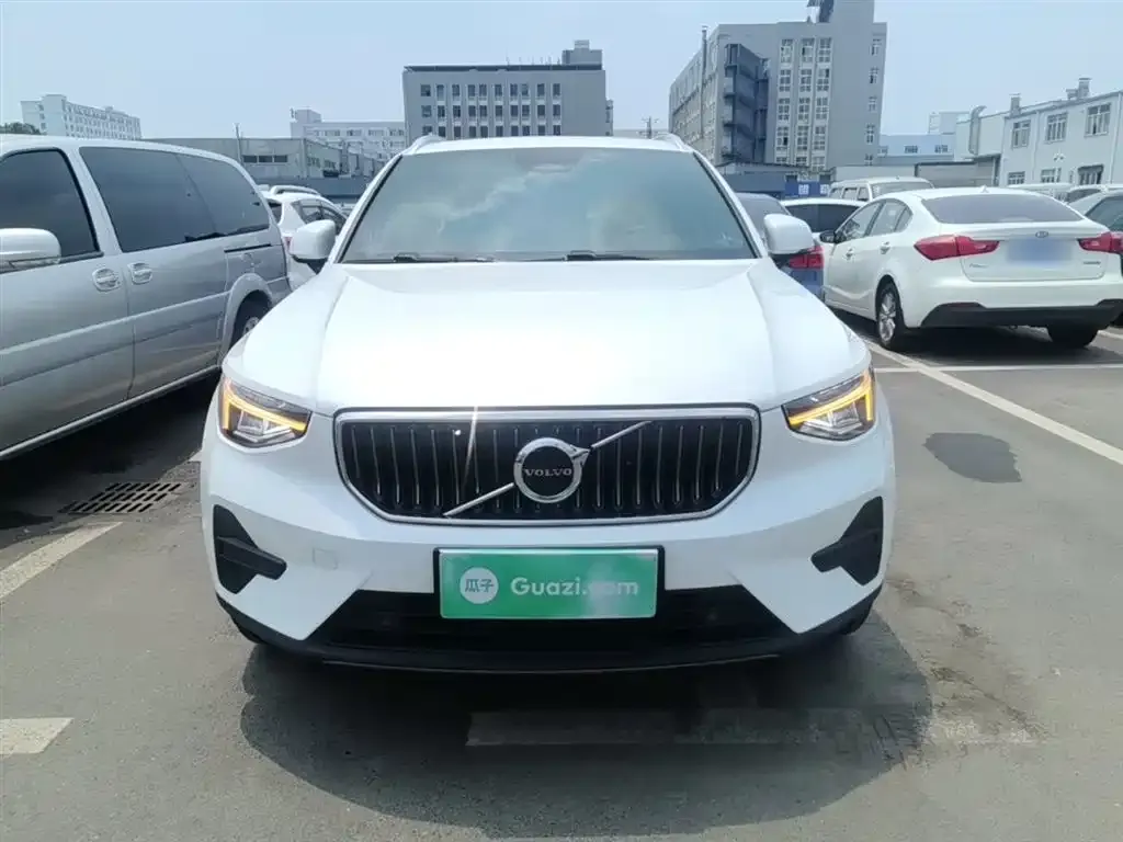 Volvo XC40 2023 из CN, фото 4