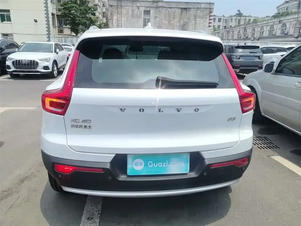 Volvo XC40 2023 из CN, фото 10