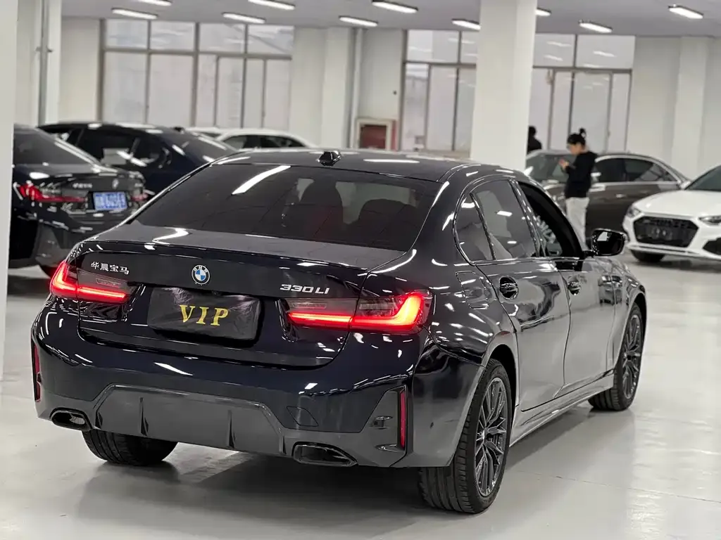 BMW 3 Series 2023 из CN, фото 7