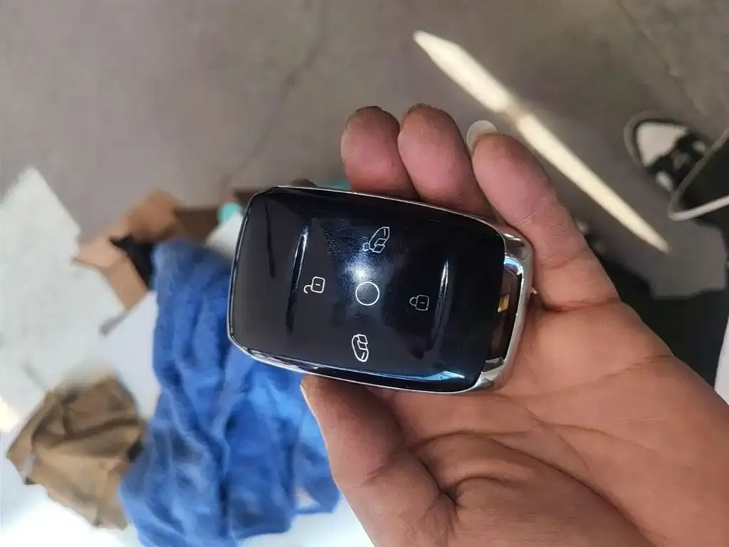 Geely Yizhen L380 2025 из CN, фото 2