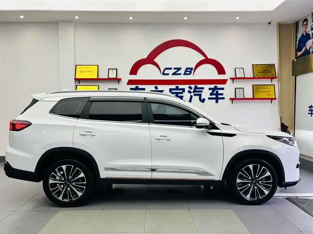 Chery Tiggo 8 PRO — фото 2