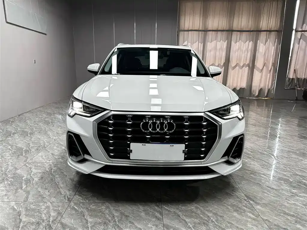 Audi Q3 — фото 7