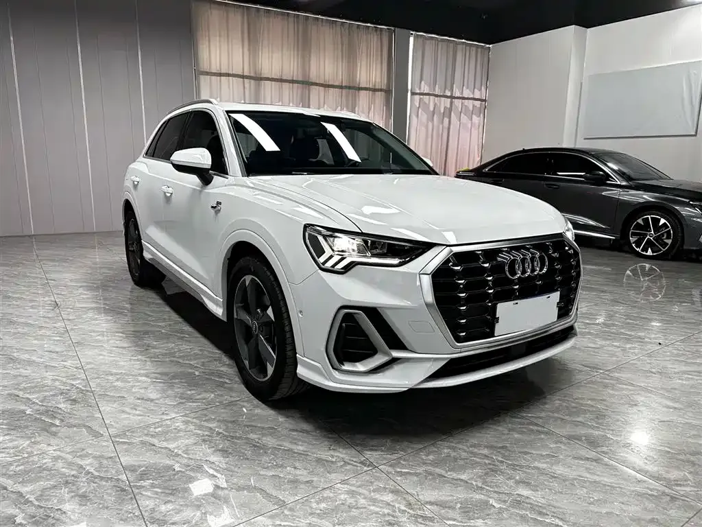 Audi Q3 — фото 3