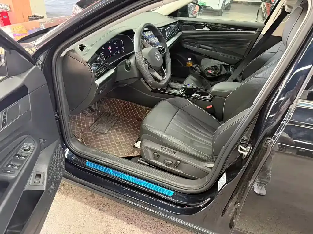 Volkswagen Passat — фото 6