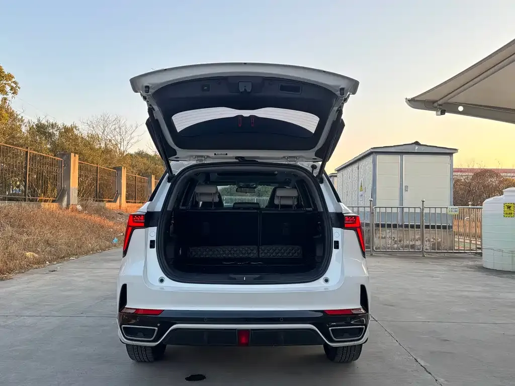 Changan CS75PLUS — фото 6