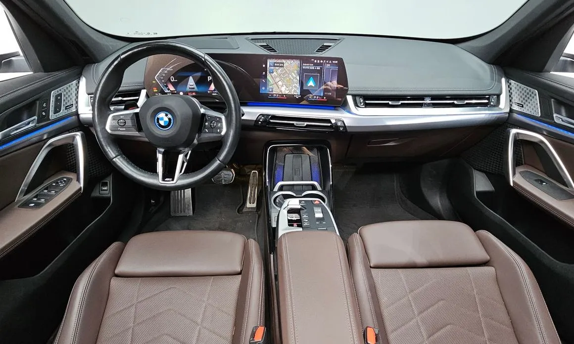 BMW iX1 2024 из KR, фото 9