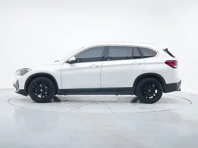 BMW X1 2021 из CN, фото 4