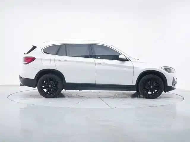 BMW X1 2021 из CN, фото 2