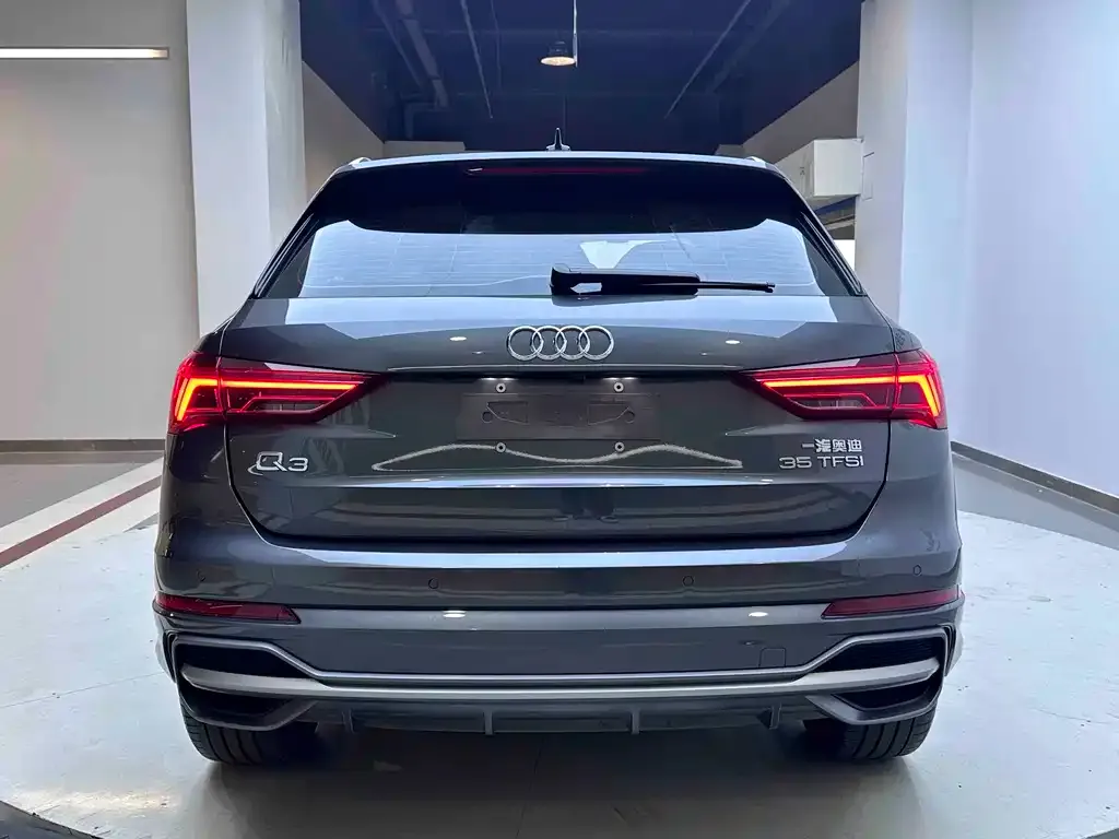 Audi Q3 — фото 10