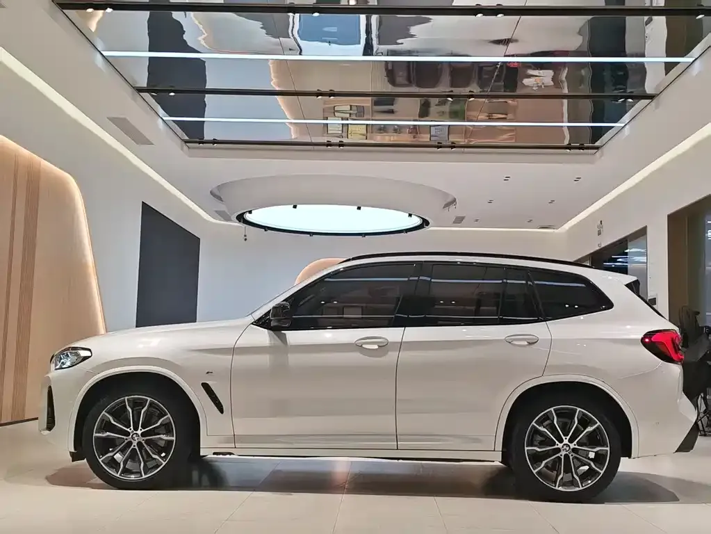 BMW X3 — фото 8