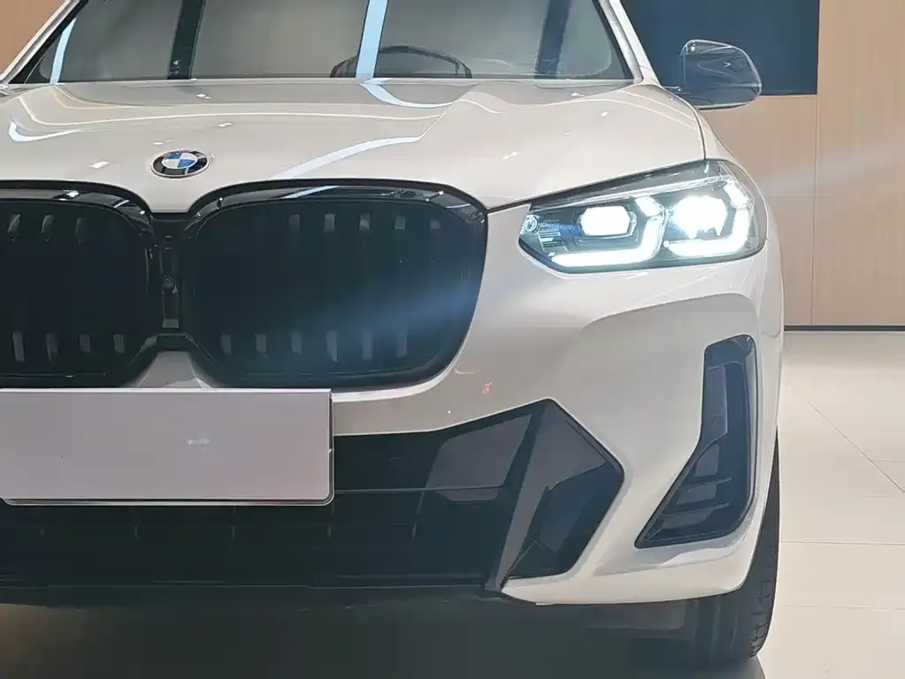 BMW X3 — фото 9